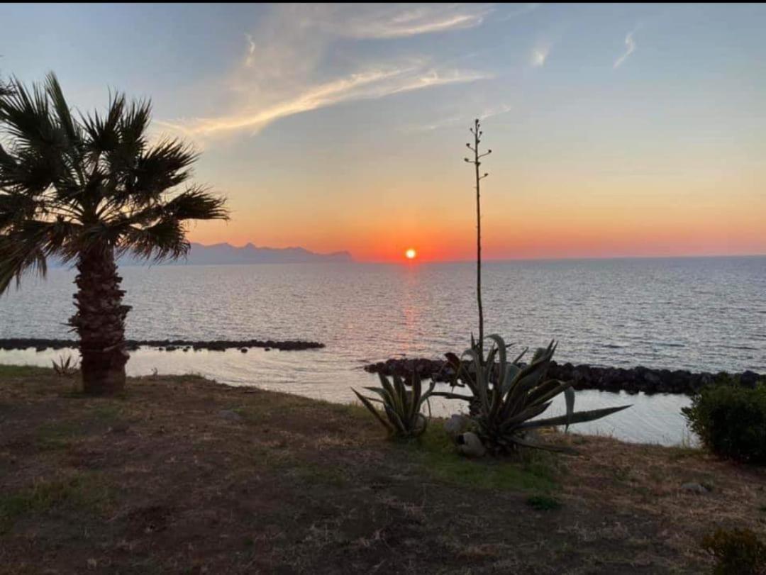 Casa Vacanza Da Mirella E Peppe Trappeto  Exteriér fotografie